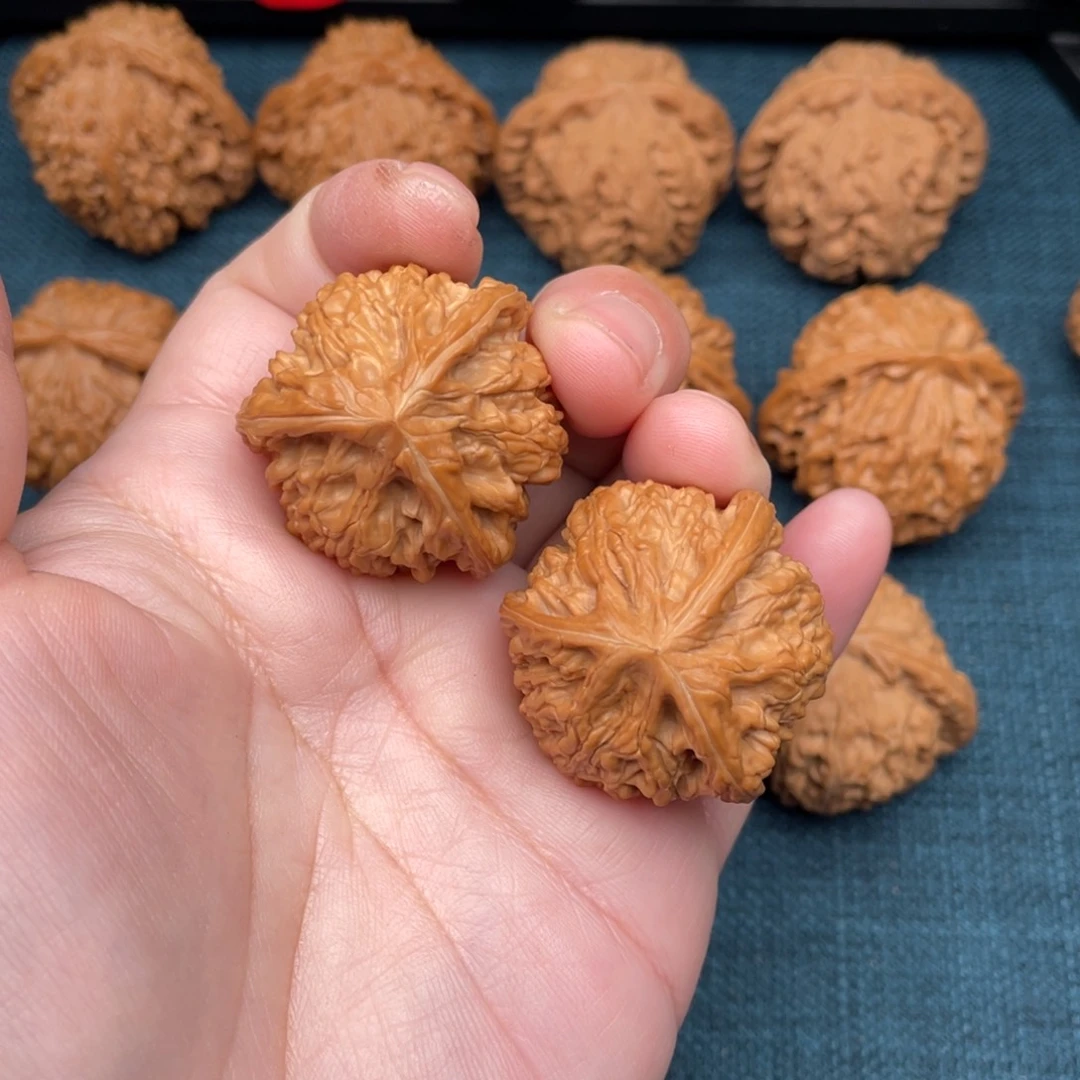 文玩核桃把件全品御龙粗筋球奔36