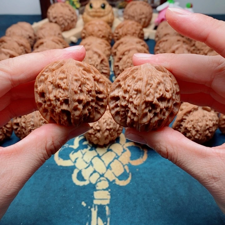 文玩核桃把件山地磨40