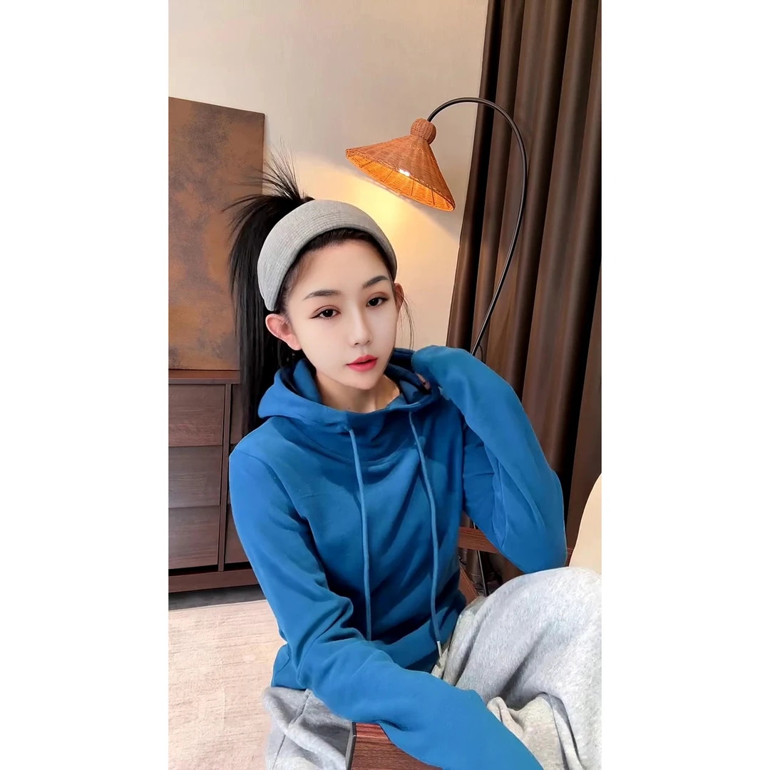 洋气韩版减龄休闲设计感纯色长袖双面绒堆堆领连帽衫