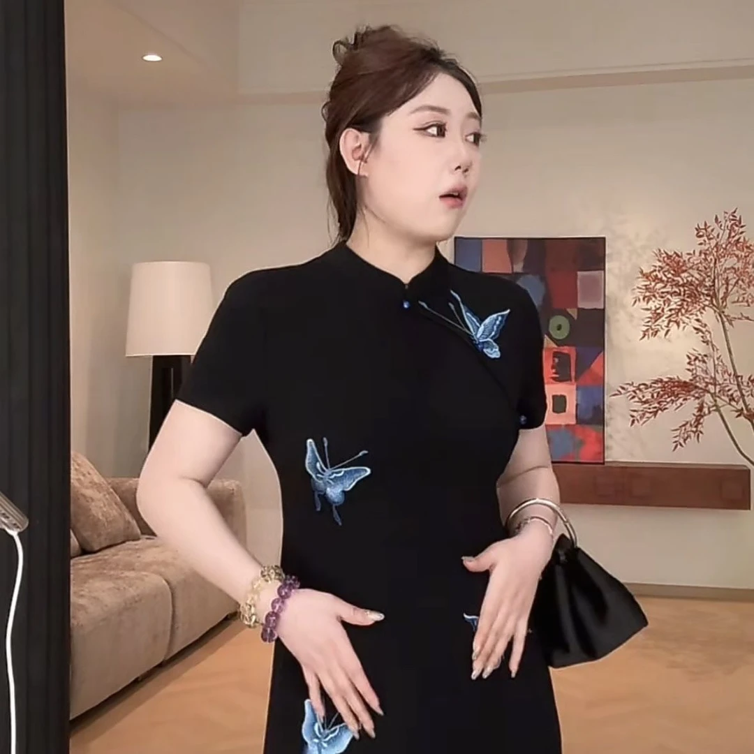 大码新中式国风蝴蝶改良旗袍刺绣少女气质修身显瘦