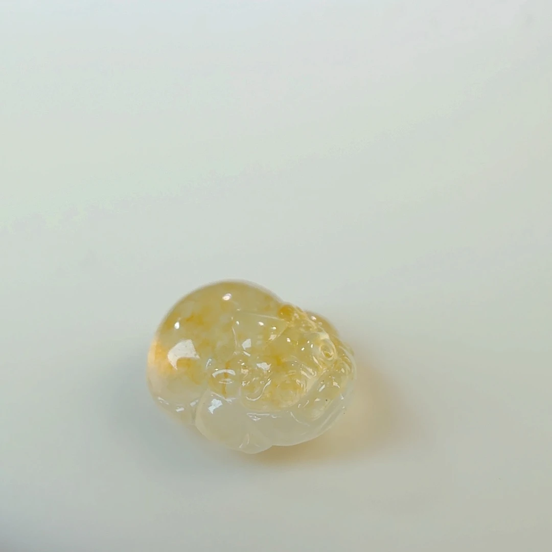 翡翠裸石冰黄翡皮裘