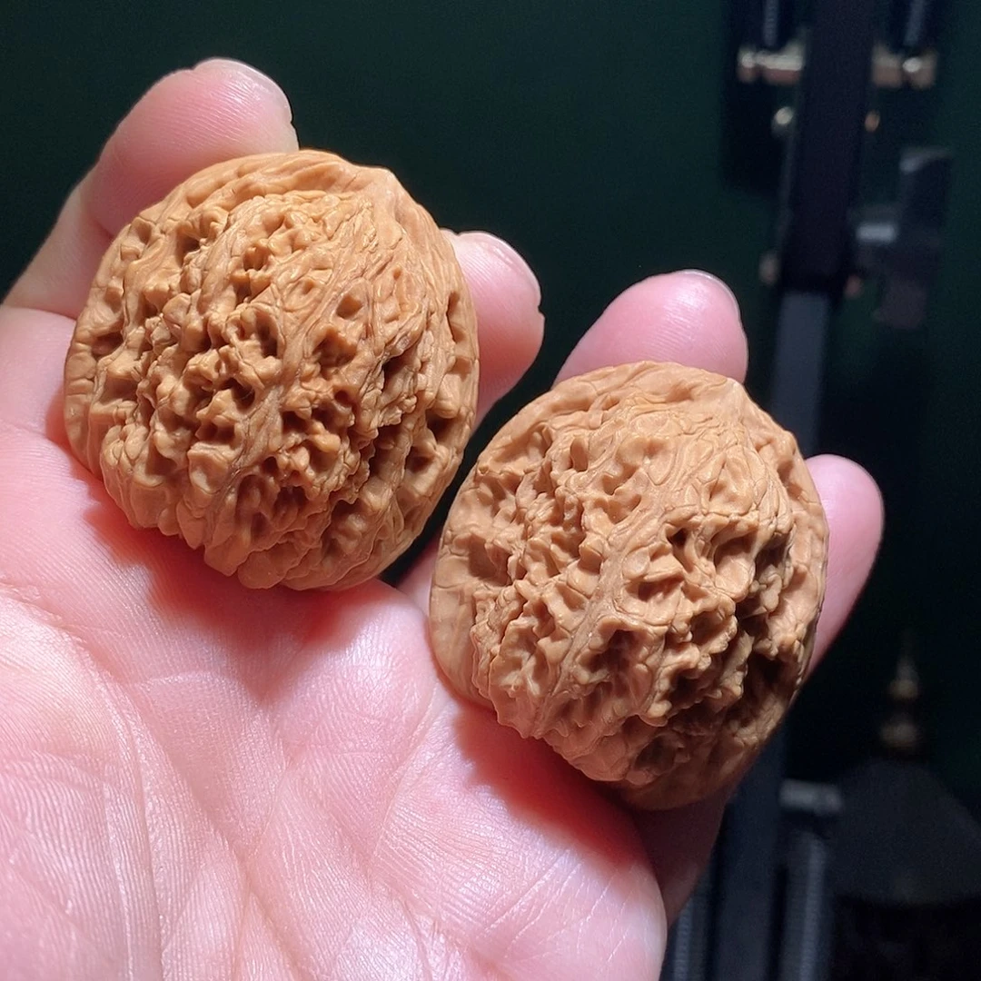 文玩核桃把件39南疆石全品