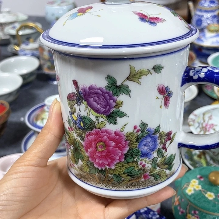 摆件景德镇陶瓷博物有限公司成立