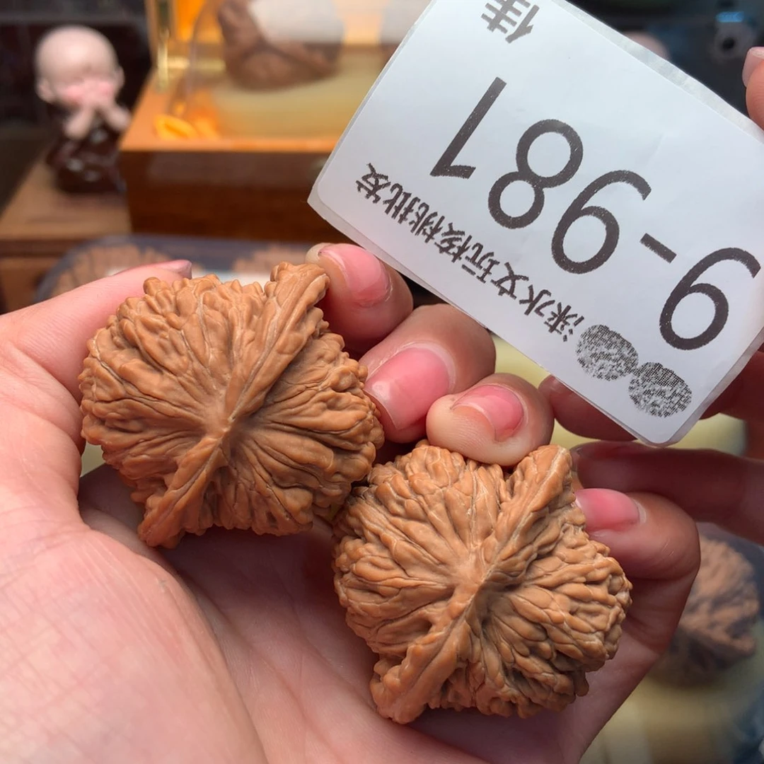 文玩核桃把件42四座楼