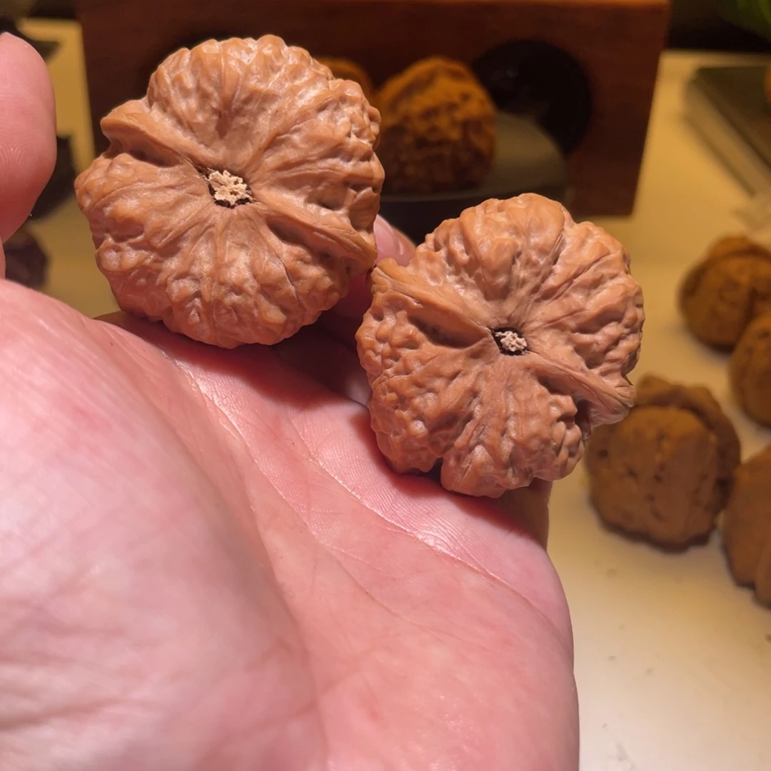 热***河把件文玩核桃41蛤蟆头