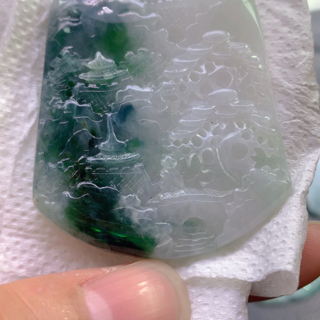 翡翠未镶嵌颈饰翡翠