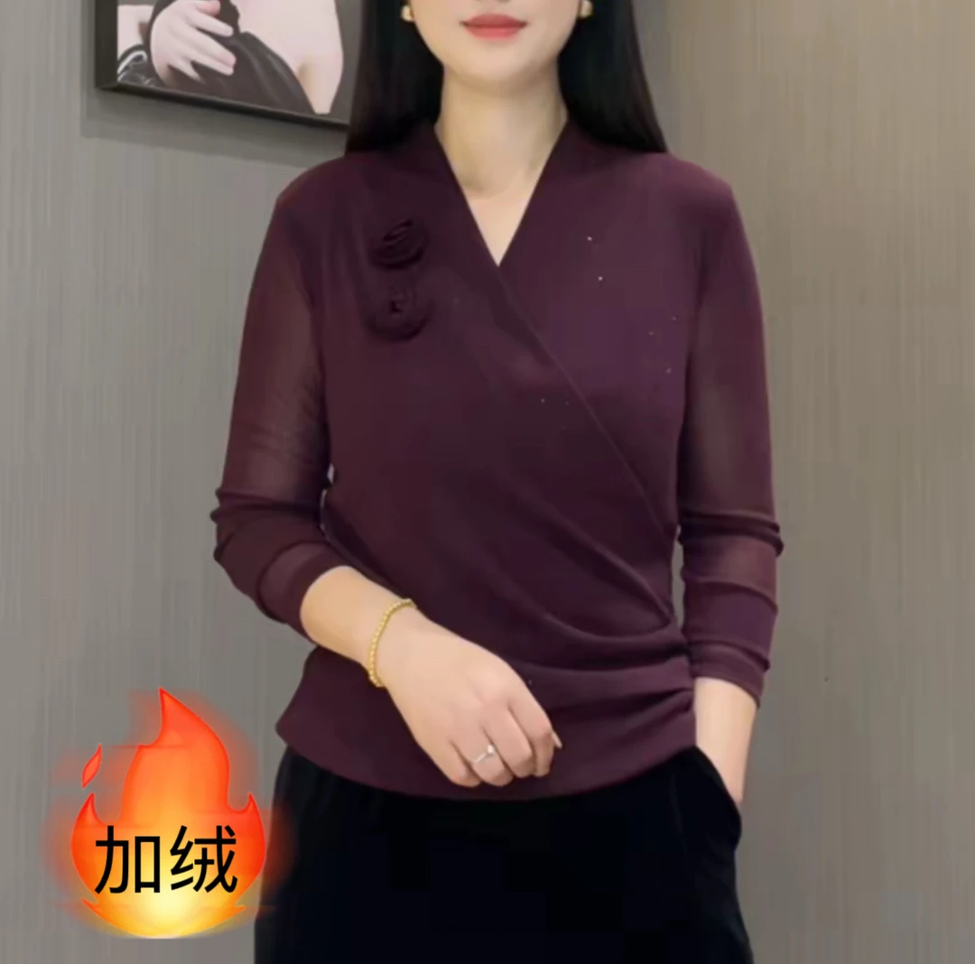 2025冬季加绒交叉领两朵花气质妈妈装纯色烫钻洋气长袖百搭打底衫