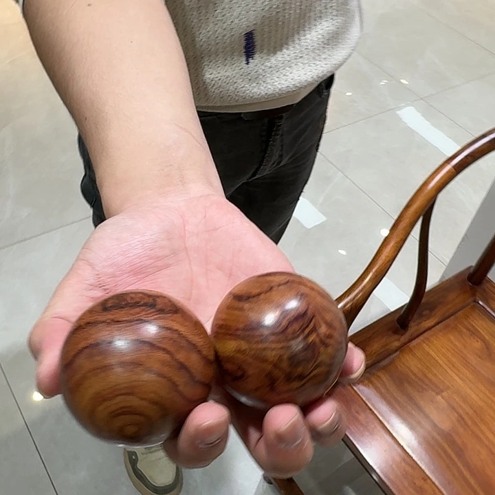 黄花梨/降香黄檀把件