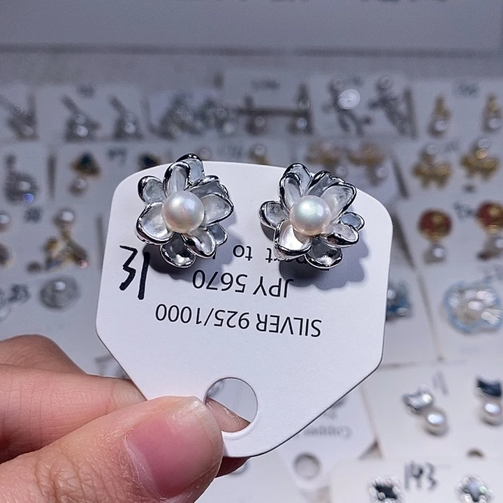 淡水珍珠耳饰未镶嵌