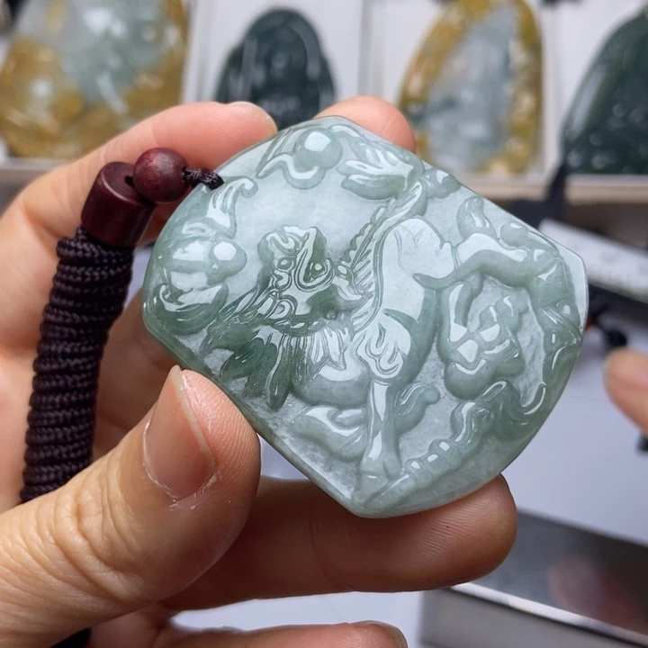 翡翠未镶嵌挂件翡翠