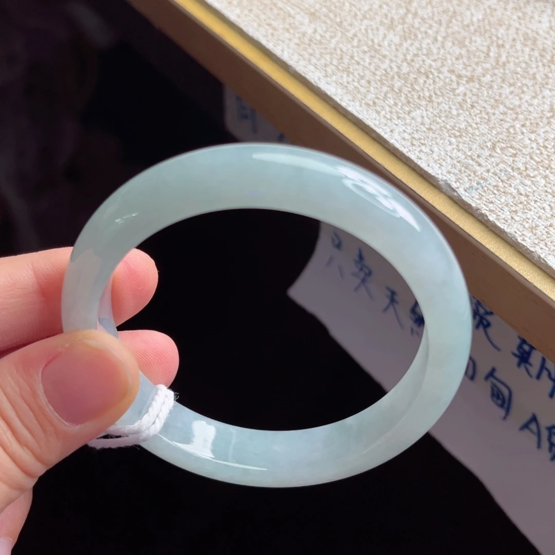 翡翠未镶嵌手镯手镯