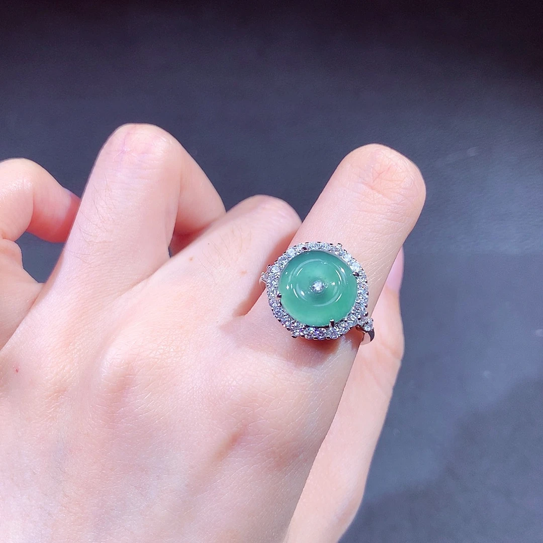 翡翠戒指未镶嵌翡翠