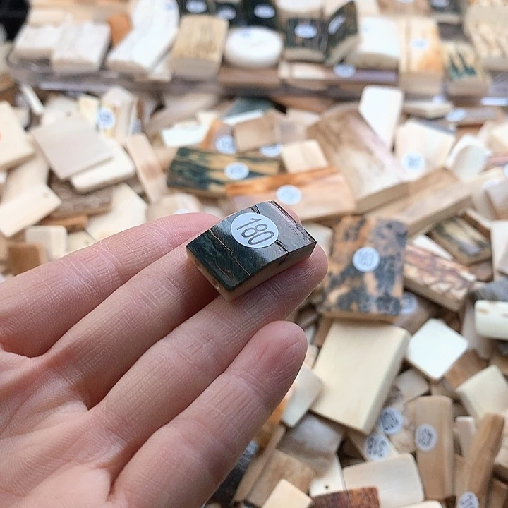 泥塑不打孔联系客服