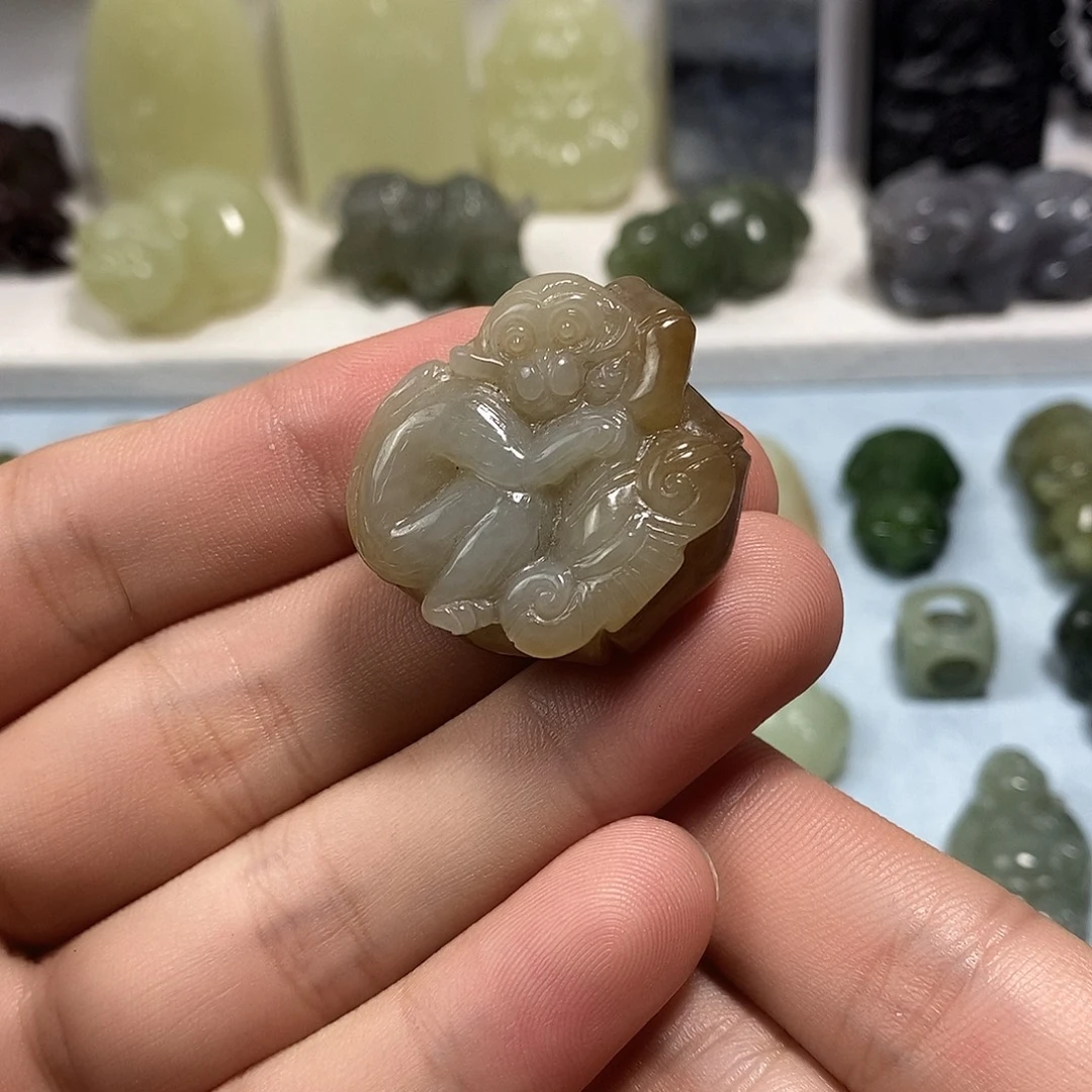 和田玉未镶嵌挂件