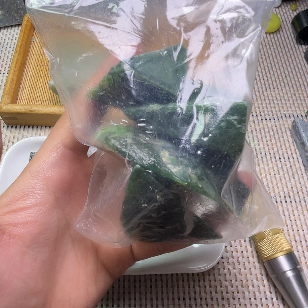 未镶嵌和田玉车挂如***8