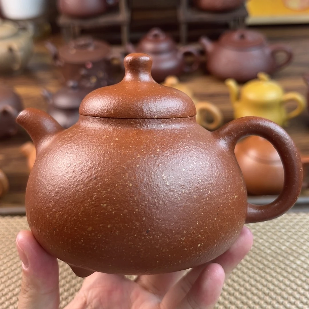 紫砂茶壶手工制作工艺精湛