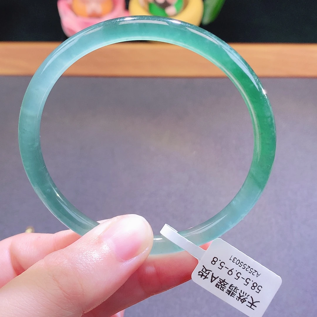 翡翠未镶嵌手镯天然翡翠