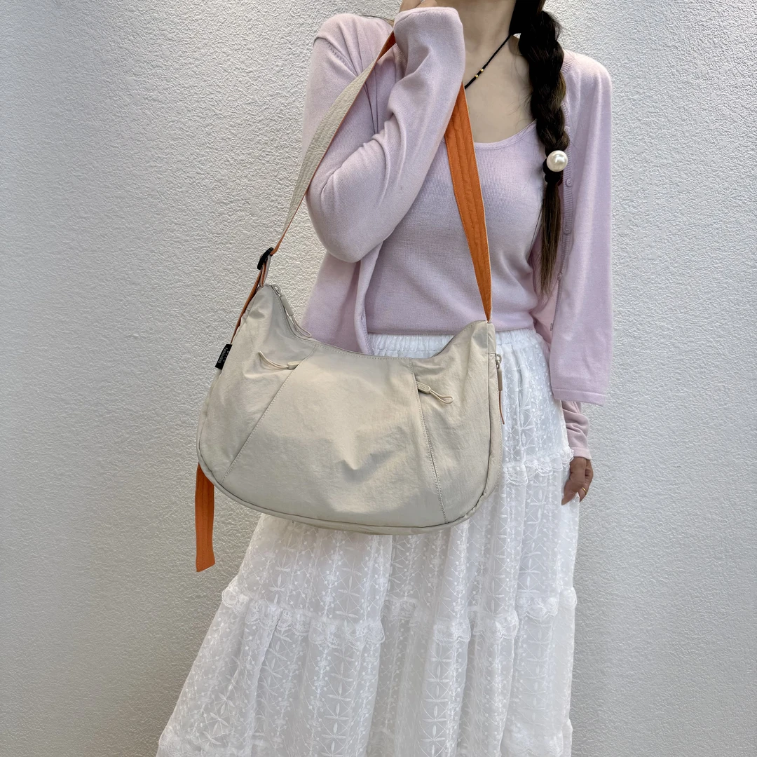 2025新款春夏时尚斜挎包大容量女款单肩包超轻防水高品质休闲包包