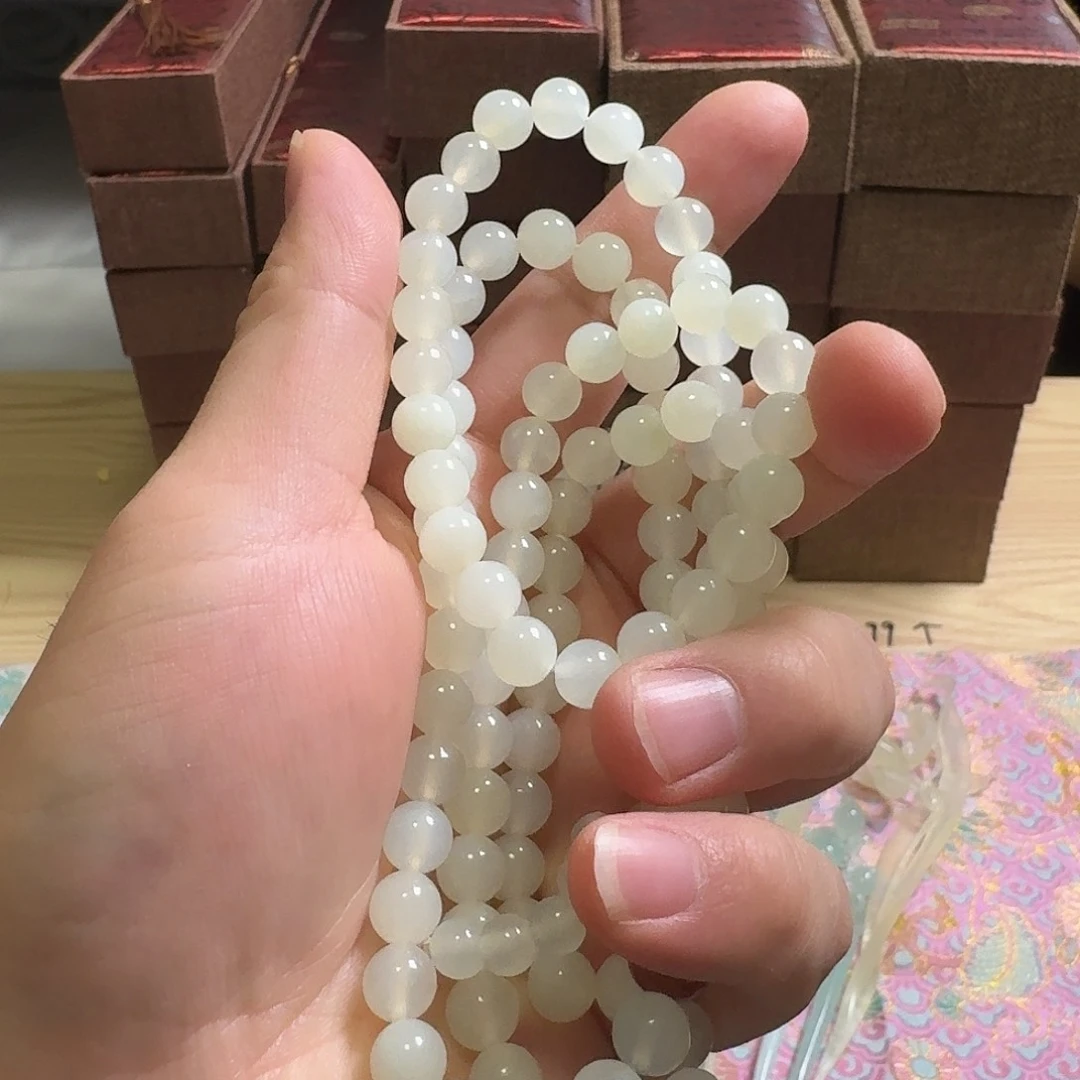 蔷***开蛇纹石玉未镶嵌颈饰