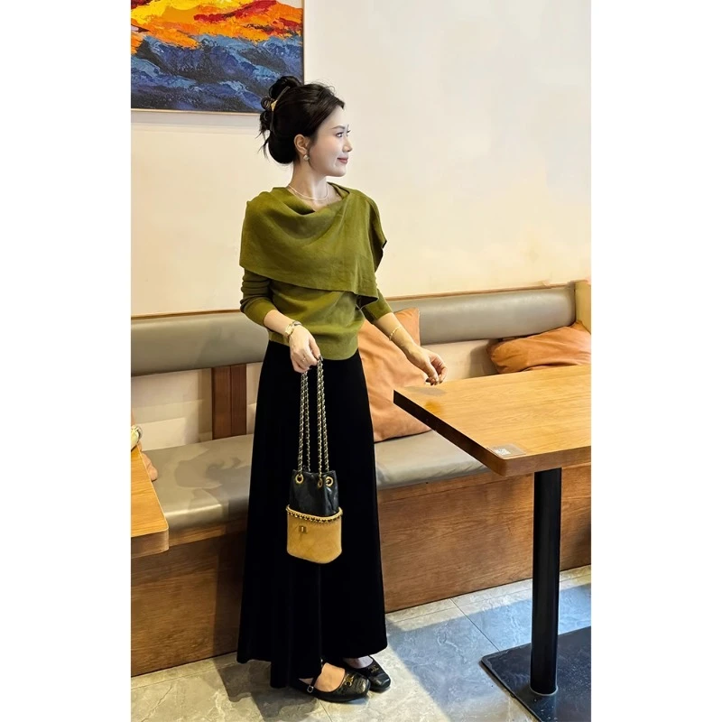 2025早秋新款穿搭一整套绿色上衣休闲小个子韩系裙子两件套装女装