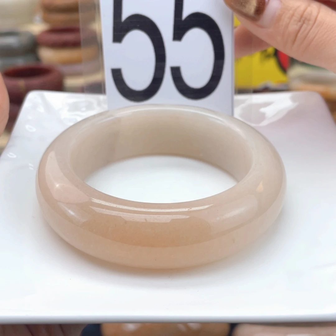 【闪购商品】石英质玉手镯未镶嵌