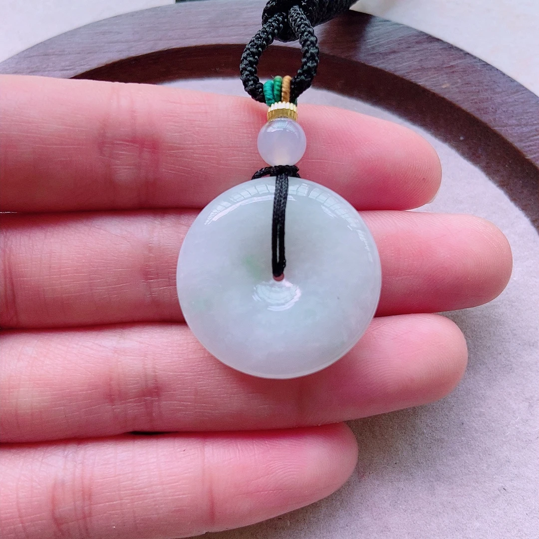 天然翡翠A货精美气质平安扣吊坠 尺寸26×6.0mm