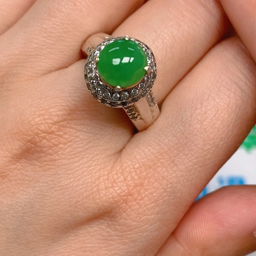 翡翠戒指未镶嵌翡翠