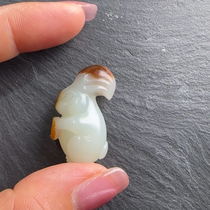 海***哥和田玉未镶嵌颈饰