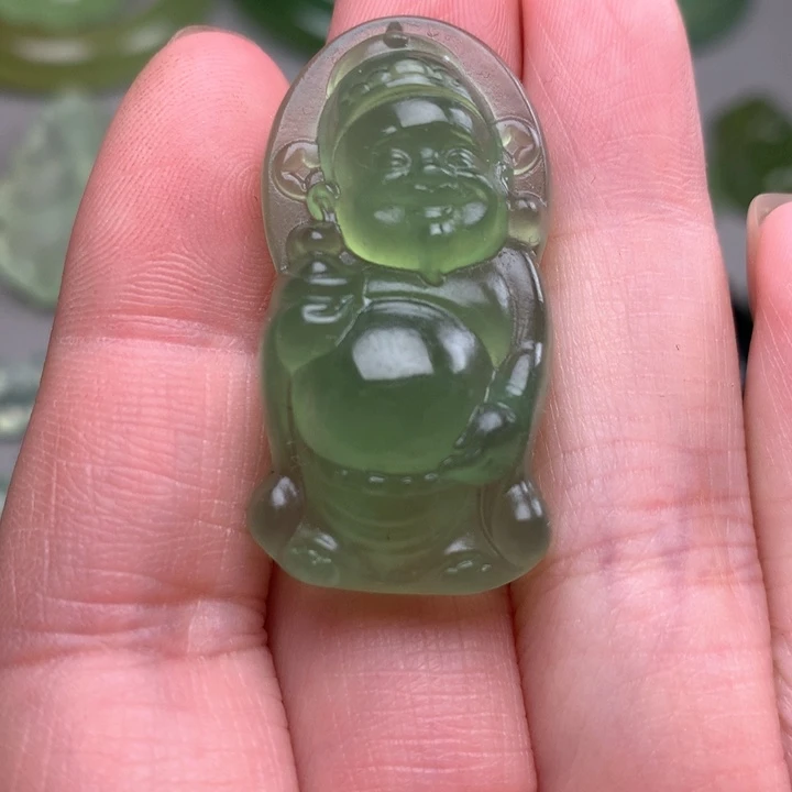 蛇纹石玉未镶嵌颈饰岫玉