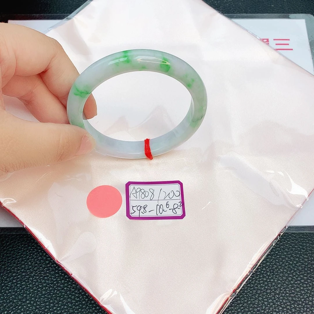 翡翠手镯未镶嵌缅甸翡翠