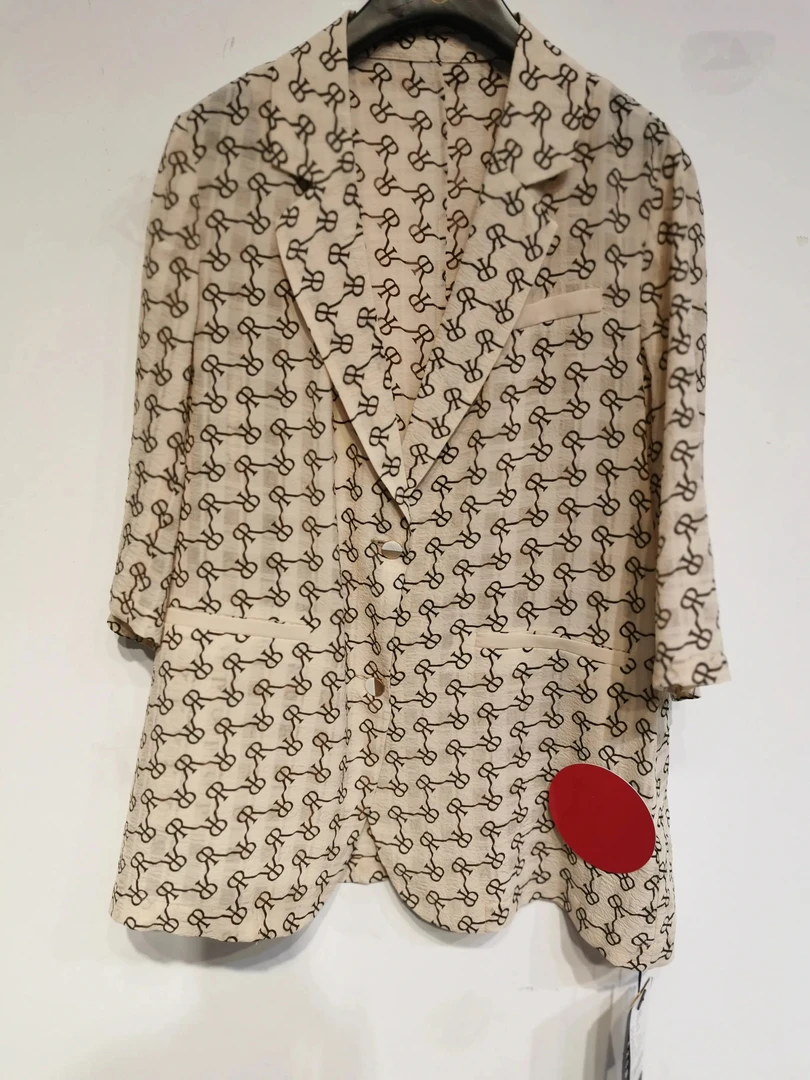 谷马常规款宽松型外套轻熟风1830