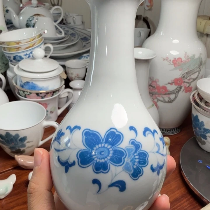 醴陵兰海棠17厘米花瓶微瑕