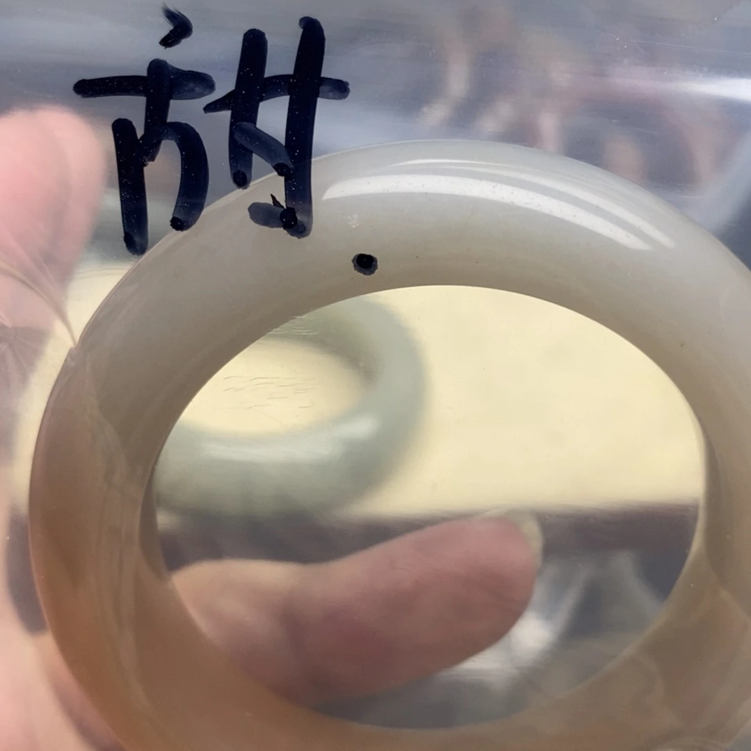 石英质玉手镯未镶嵌南*