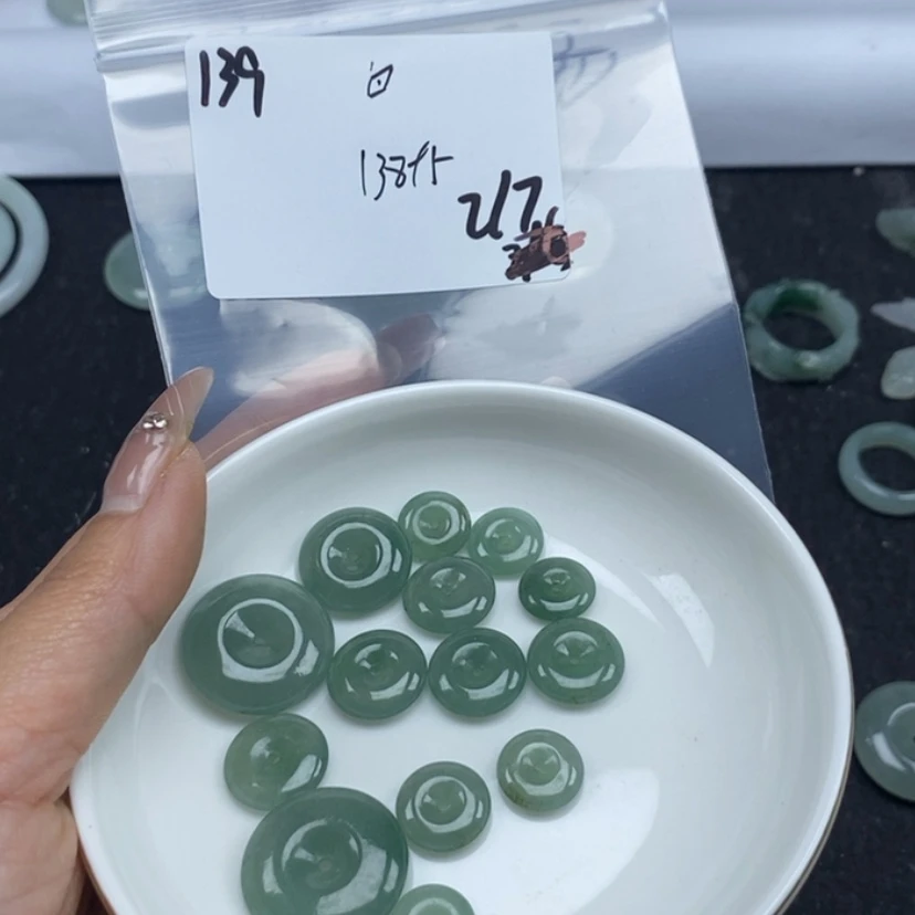 【闪购商品】翡翠颈饰未镶嵌白*