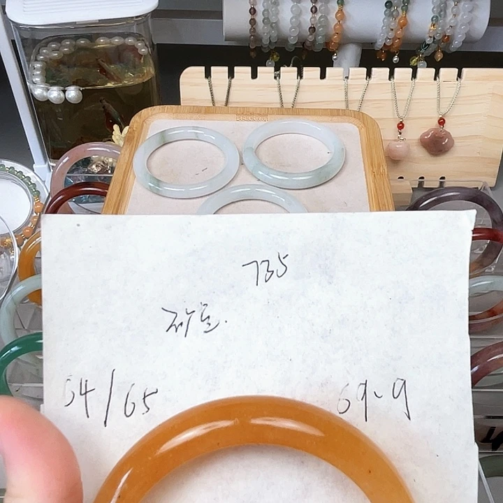 石英质玉手镯合金735