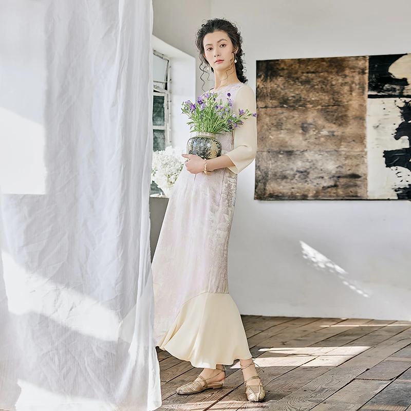 生活在左2025春季新品提花复古优雅拼花边连衣裙女1951219