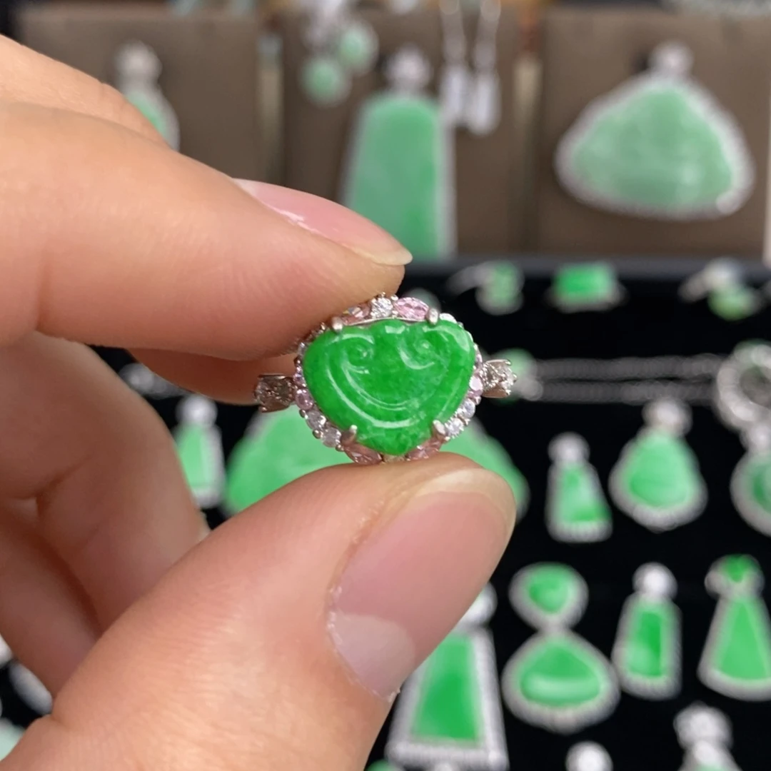 翡翠戒指银S925镶嵌天然翡翠