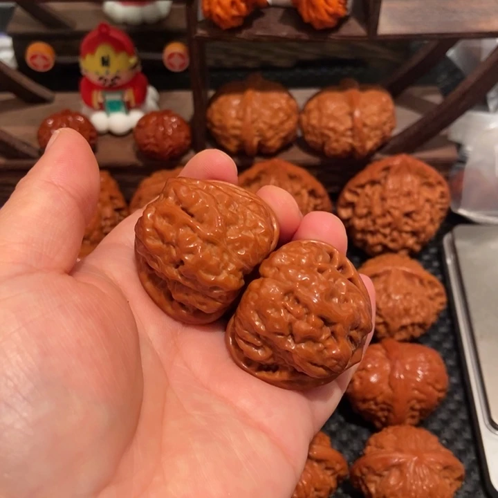 L***3文玩核桃把件37.8尺寸蛤蟆头2557