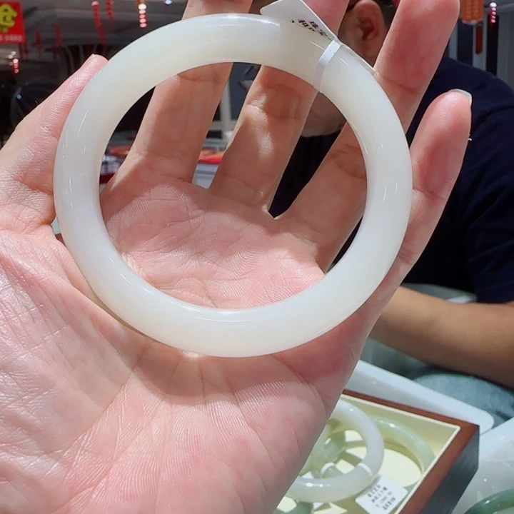 未镶嵌手镯和田玉271