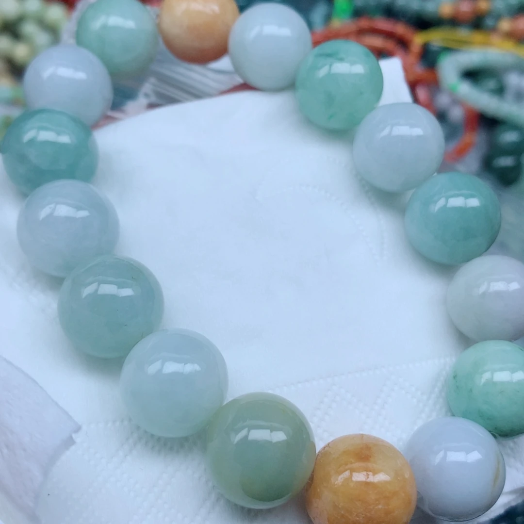 翡翠未镶嵌颈饰01