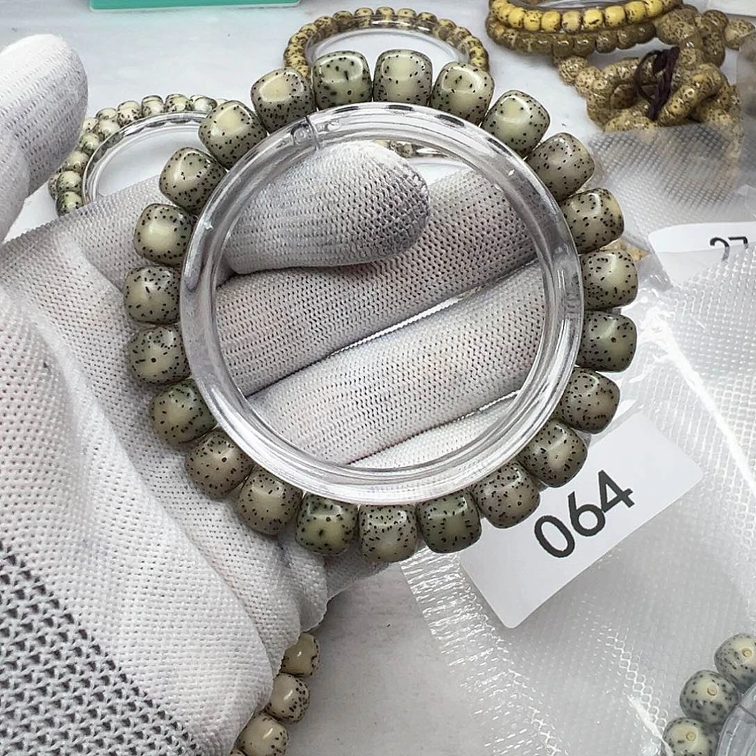 手串星月菩提10×9侧留白  813