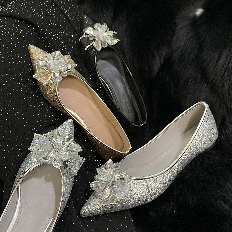 闪闪亮片尖头单鞋气质蝴蝶结软底平跟女鞋新款水钻韩版浅口平底鞋