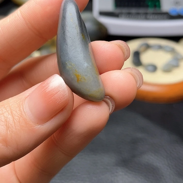 和田玉颈饰未镶嵌15