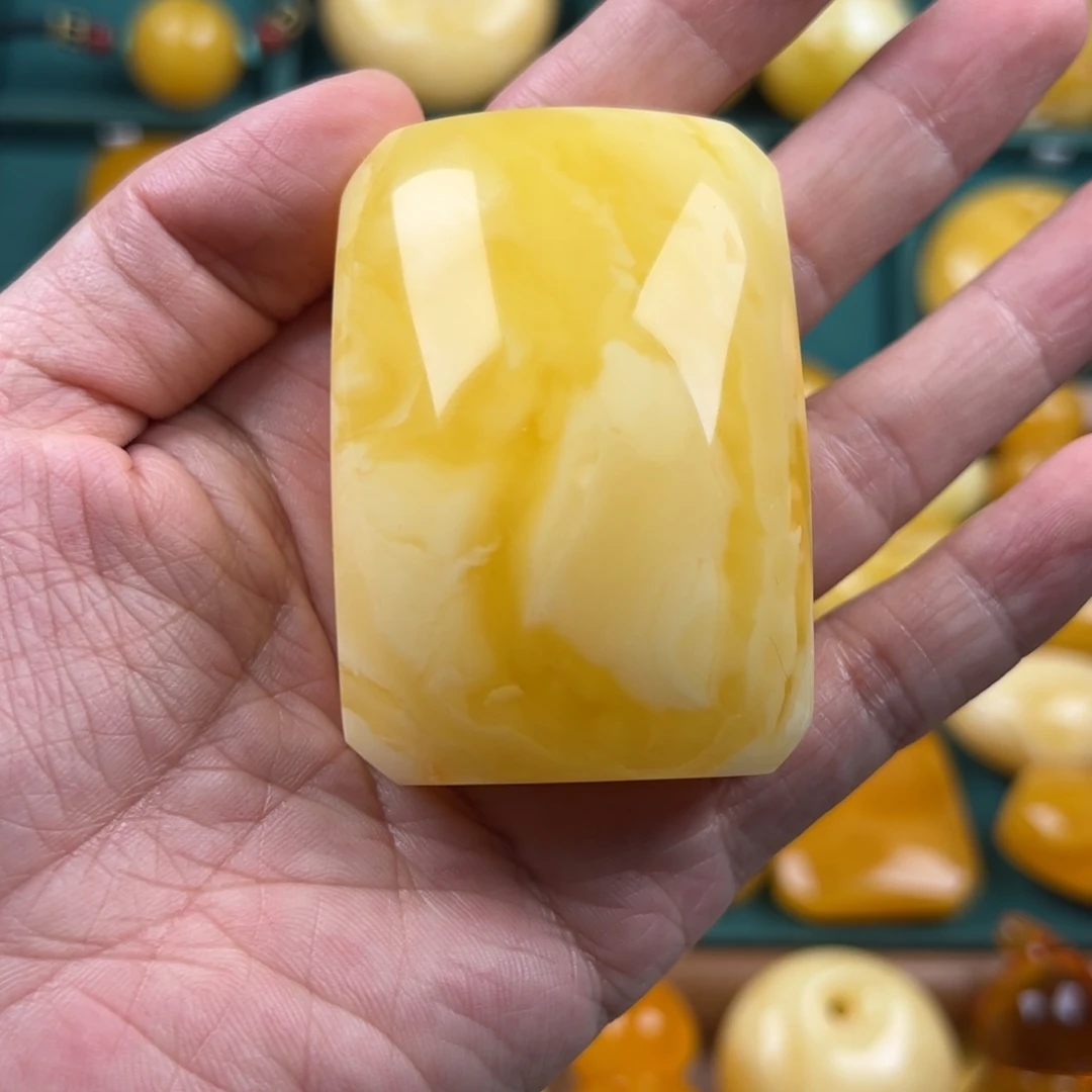琥珀未镶嵌颈饰纯天然琥珀蜜蜡无优化