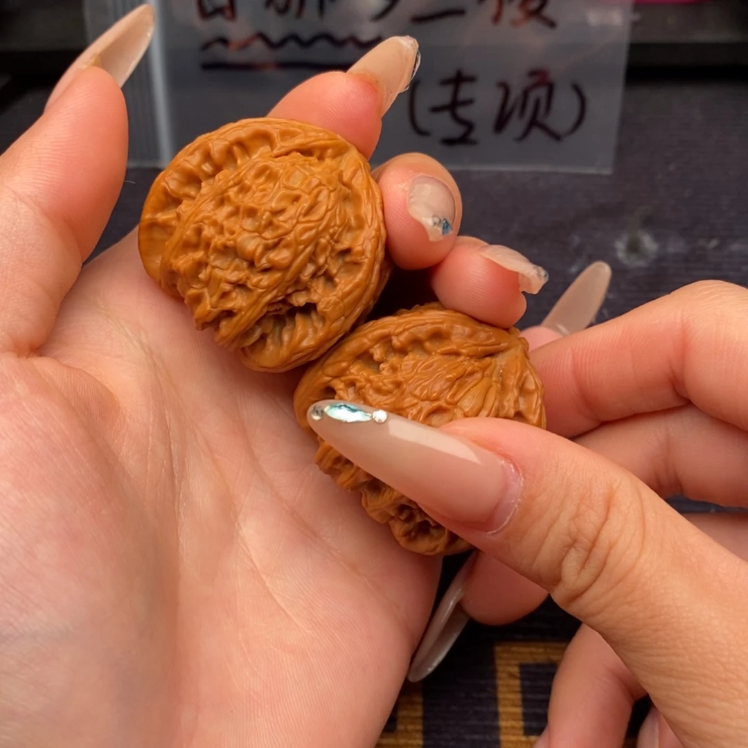 鱼***乐吊坠文玩核桃白狮子