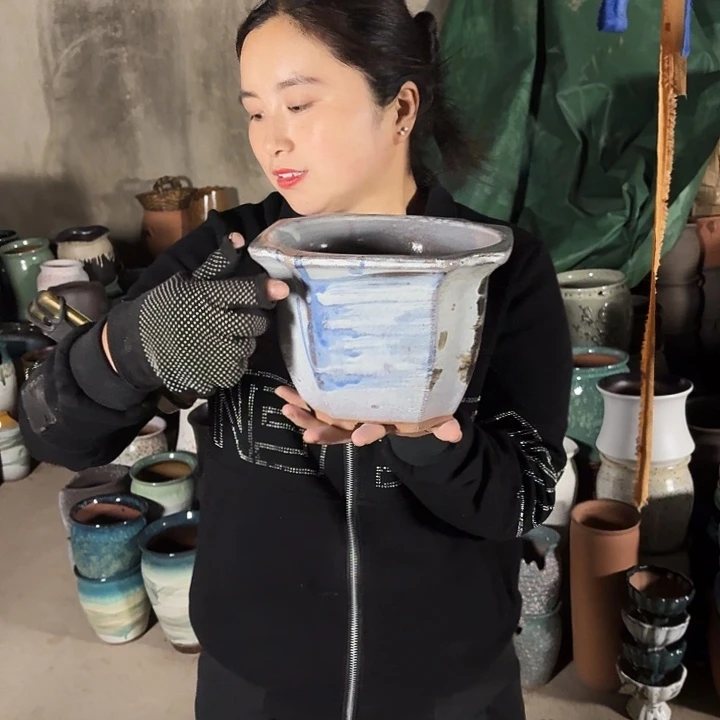 口21高15瑕疵一个。