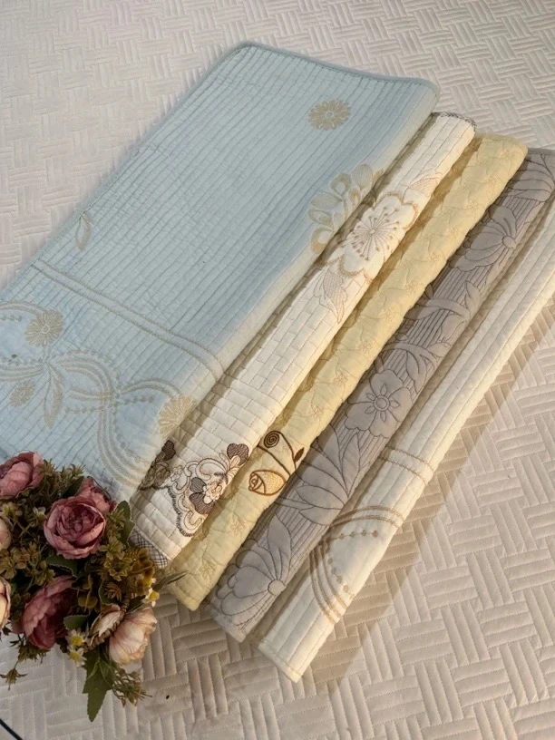 随机不挑花色~水洗棉刺绣沙发垫微瑕～H935