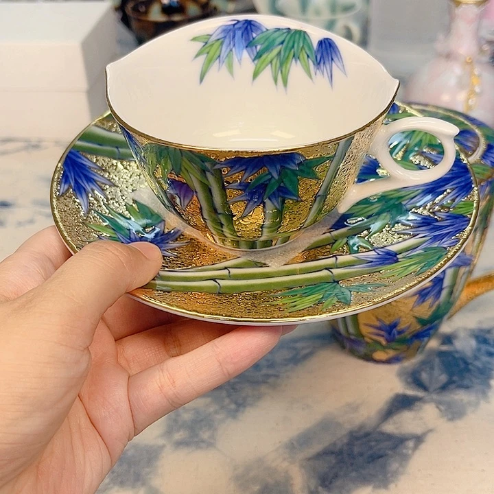 瓷片The first thing