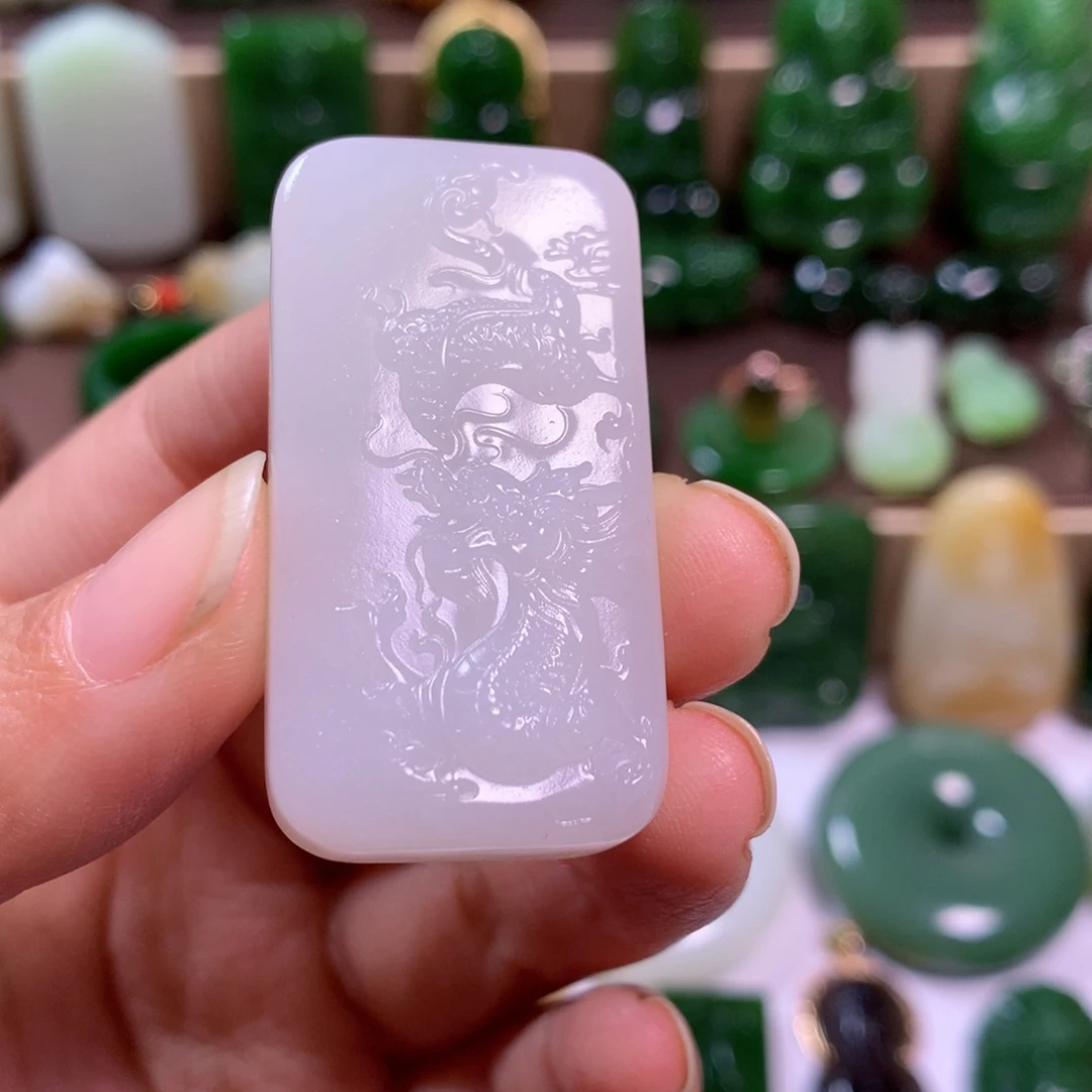 和田玉未镶嵌挂件