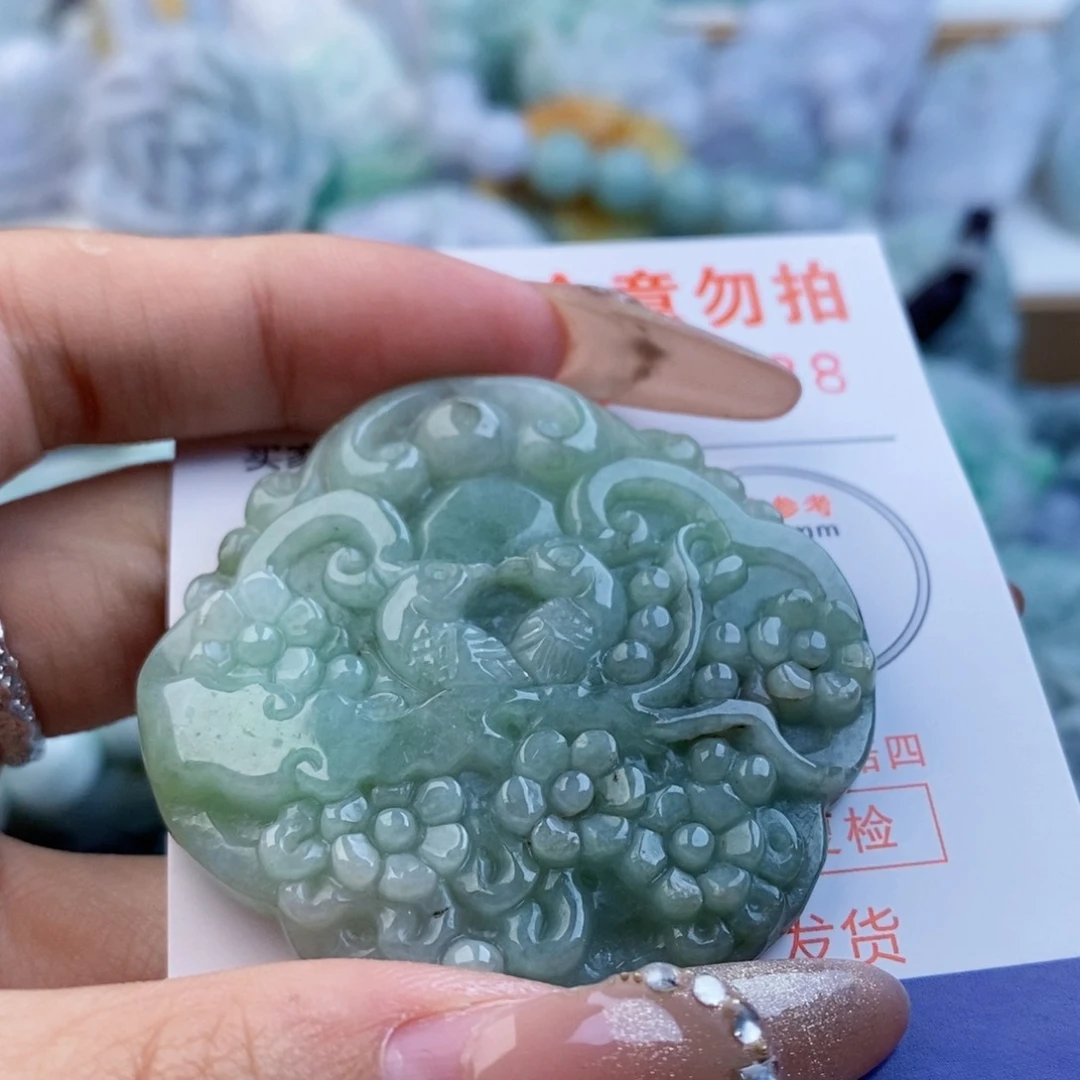 翡翠未镶嵌吊坠(不含链)